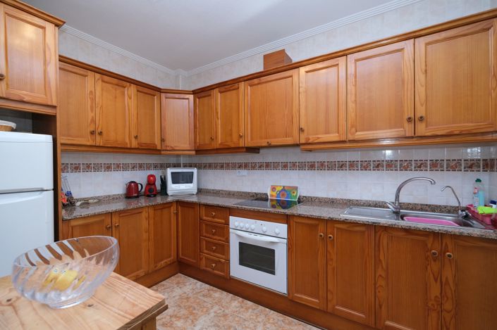 Image No.10-2 Bed Villa for sale