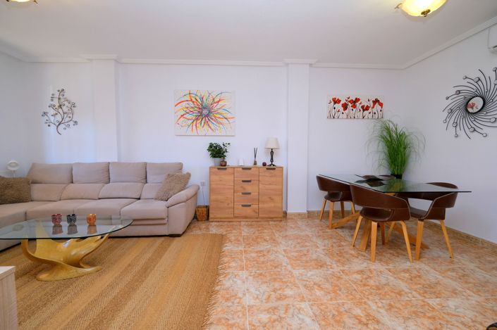 Image No.7-2 Bed Villa for sale