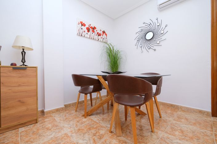 Image No.8-2 Bed Villa for sale