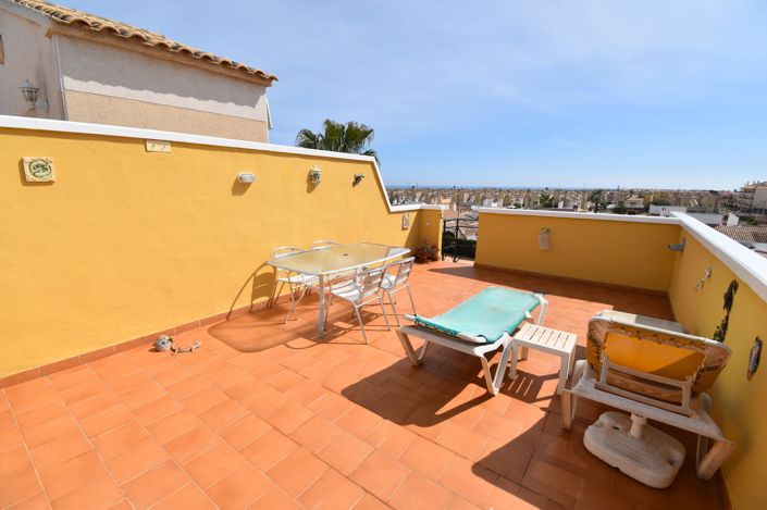 Image No.16-2 Bed Property for sale