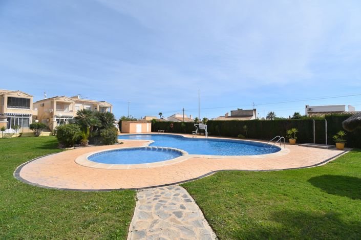 Image No.18-2 Bed Property for sale