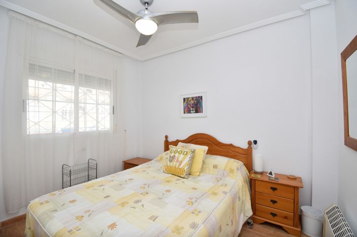 Image No.9-2 Bed Property for sale