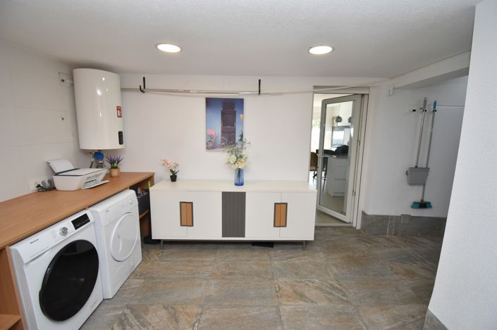 Image No.35-4 Bed Villa for sale