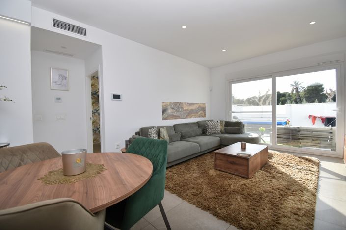 Image No.4-4 Bed Villa for sale