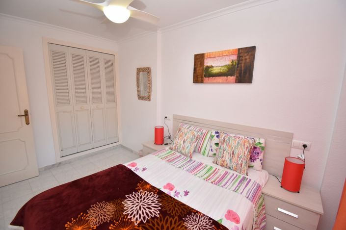 Image No.12-2 Bed Property for sale