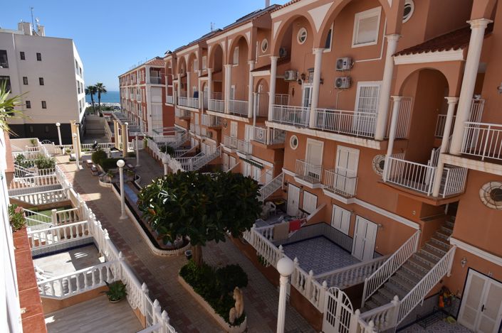 Image No.21-2 Bed Property for sale