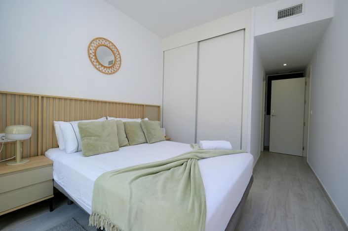 Image No.13-2 Bed Property for sale