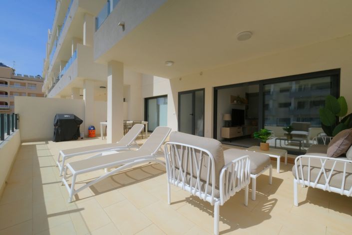 Image No.20-2 Bed Property for sale