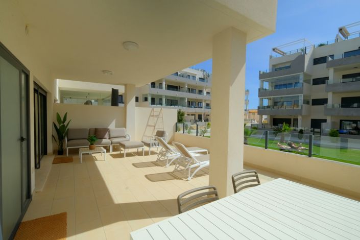 Image No.22-2 Bed Property for sale