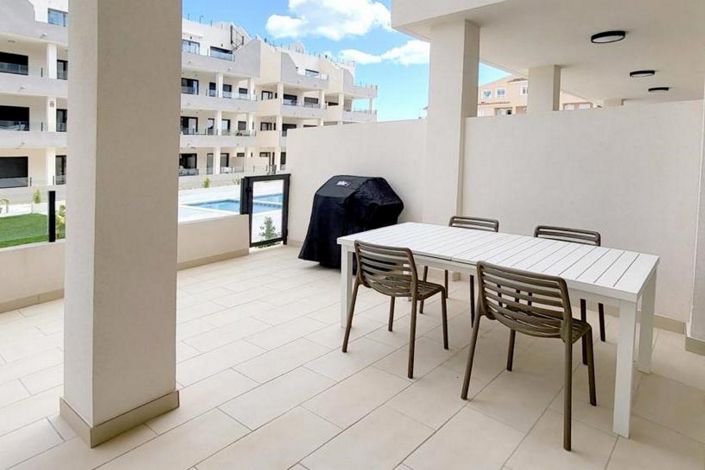 Image No.23-2 Bed Property for sale