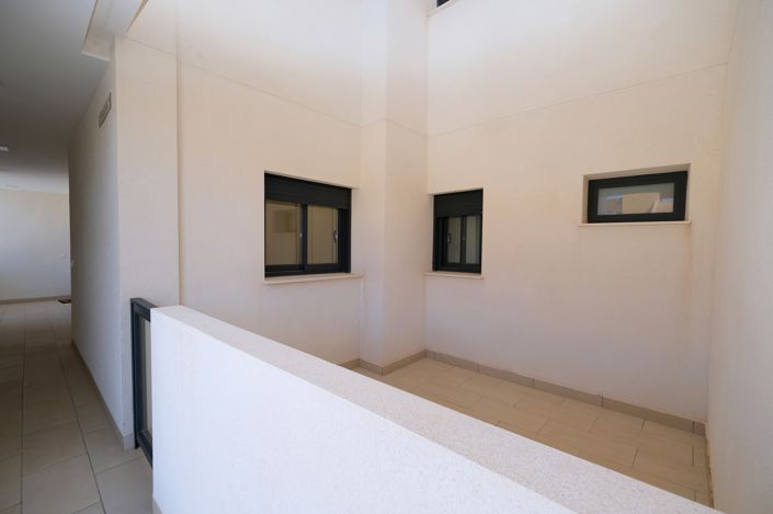 Image No.26-2 Bed Property for sale