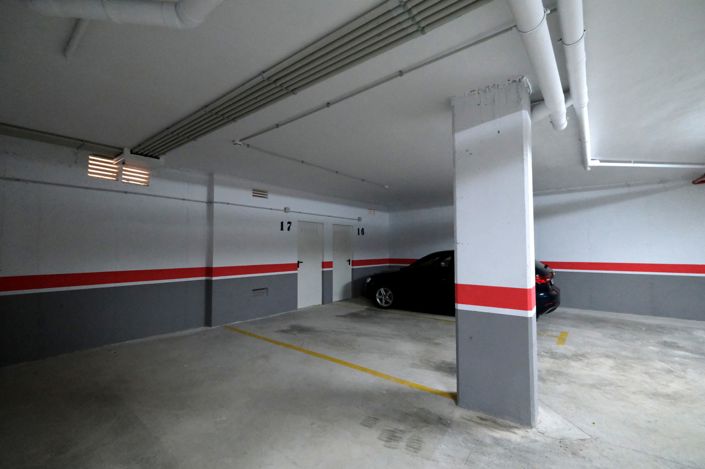 Image No.27-2 Bed Property for sale