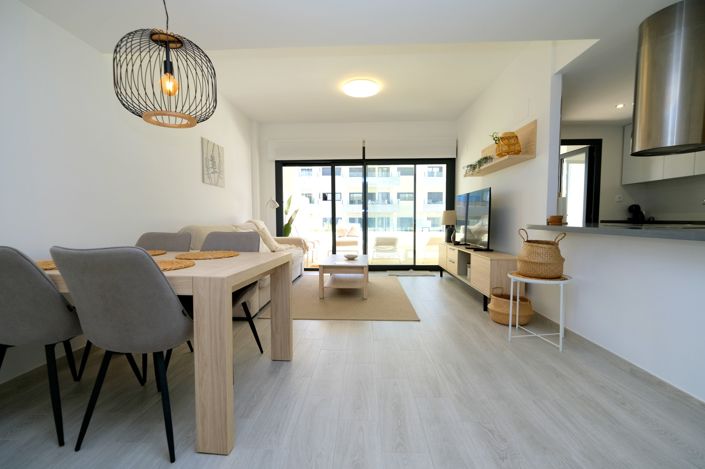 Image No.5-2 Bed Property for sale