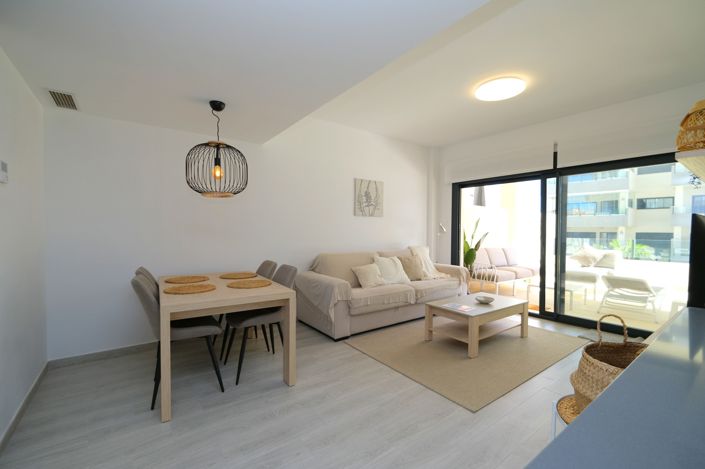 Image No.7-2 Bed Property for sale