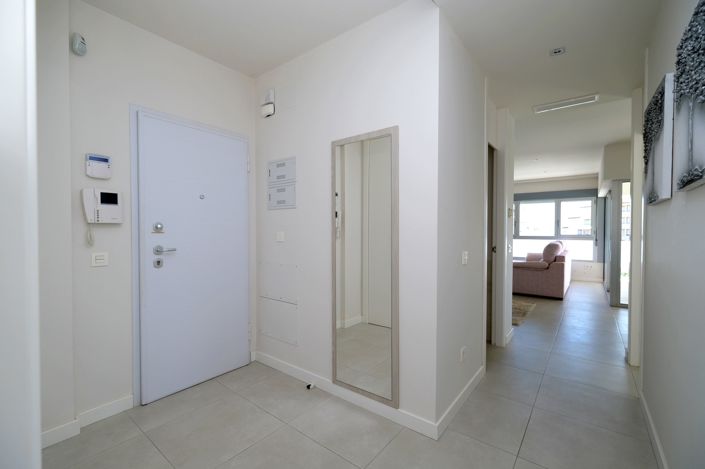 Image No.14-2 Bed Property for sale