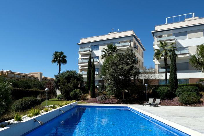 Image No.25-2 Bed Property for sale