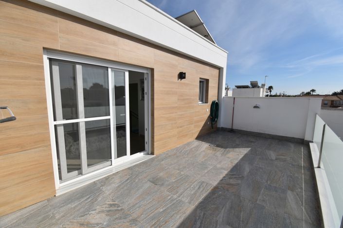 Image No.27-4 Bed Villa for sale