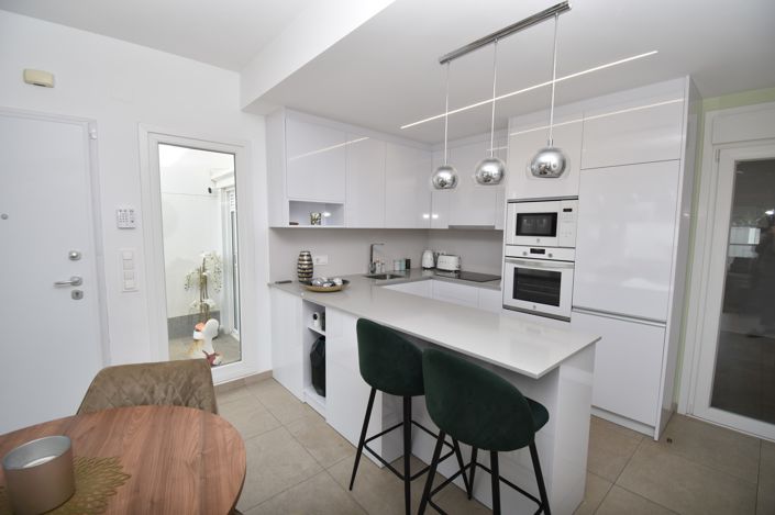 Image No.3-4 Bed Villa for sale