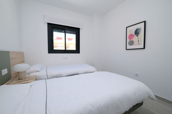 Image No.18-3 Bed Property for sale