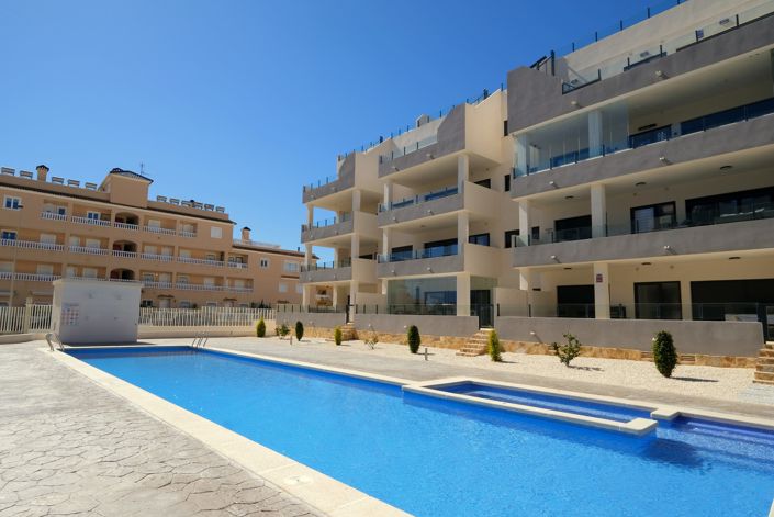 Image No.23-3 Bed Property for sale