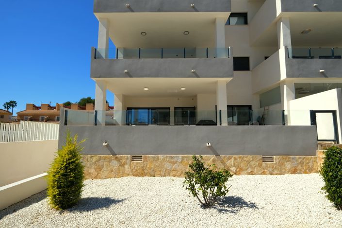Image No.24-3 Bed Property for sale