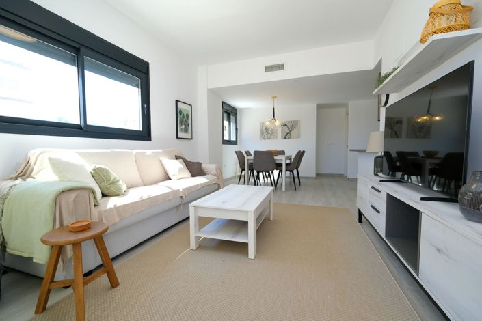 Image No.4-3 Bed Property for sale