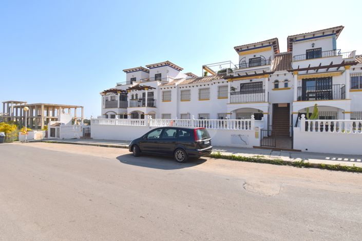 Image No.20-2 Bed Property for sale