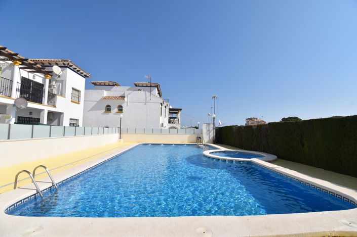 Image No.21-2 Bed Property for sale