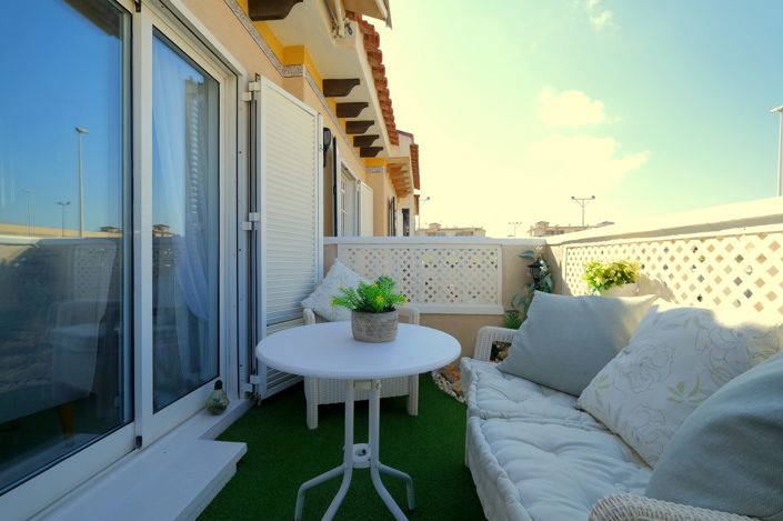 Image No.17-1 Bed Property for sale