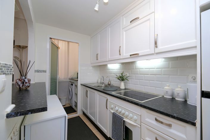 Image No.9-1 Bed Property for sale