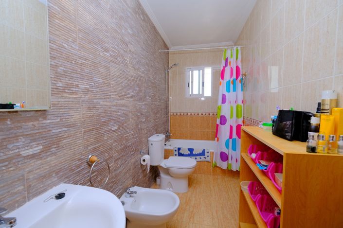 Image No.14-2 Bed Townhouse for sale