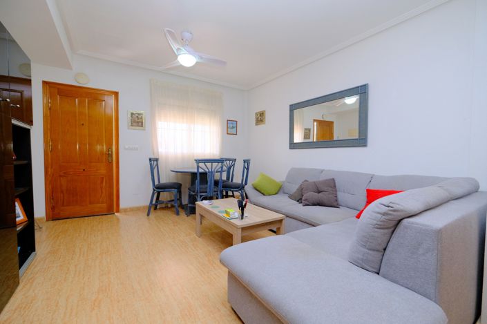 Image No.5-2 Bed Townhouse for sale