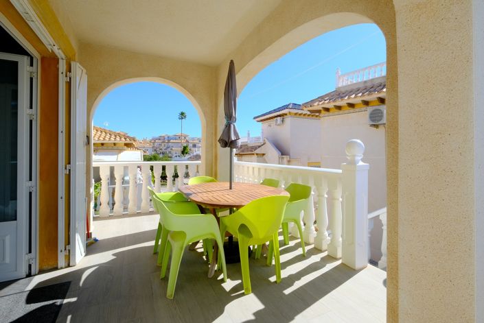 Image No.3-5 Bed Villa for sale