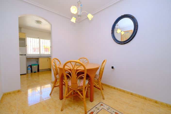 Image No.7-2 Bed Property for sale