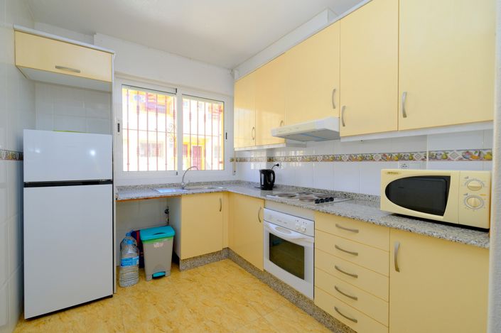 Image No.8-2 Bed Property for sale