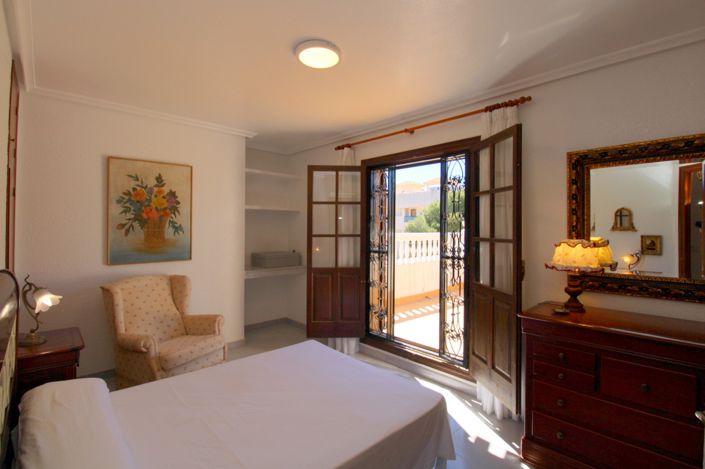 Image No.18-Villa de 4 chambres à vendre à La Zenia