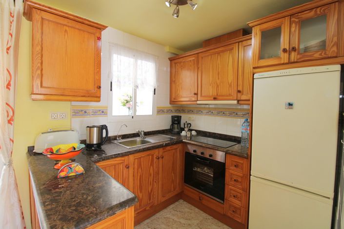 Image No.10-2 Bed Townhouse for sale