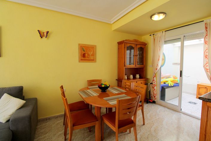 Image No.7-2 Bed Townhouse for sale