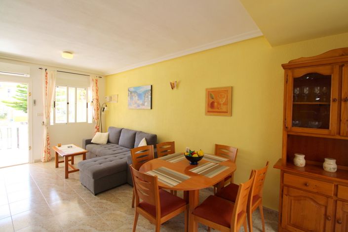 Image No.8-2 Bed Townhouse for sale