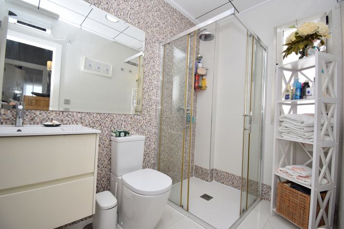 Image No.18-3 Bed Villa for sale