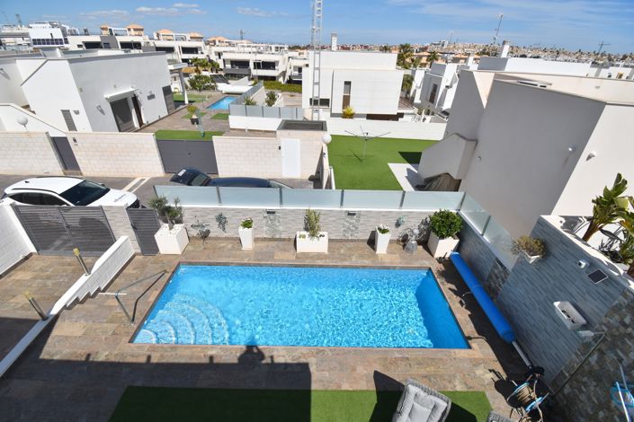 Image No.2-3 Bed Villa for sale