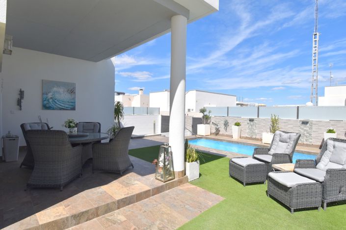 Image No.23-3 Bed Villa for sale