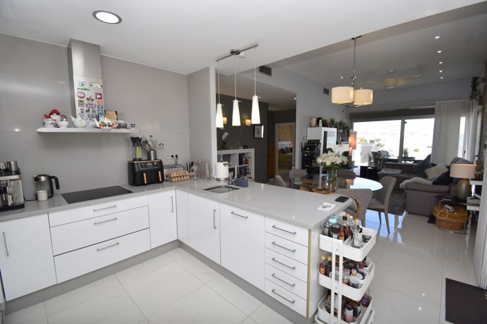 Image No.5-3 Bed Villa for sale