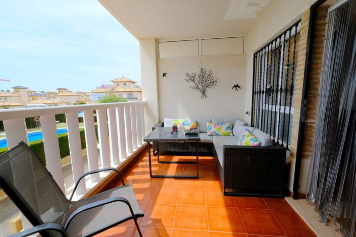 Image No.15-2 Bed Property for sale