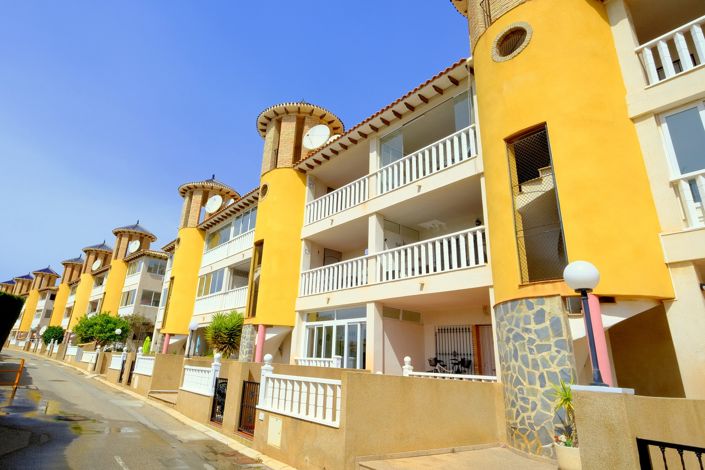 Image No.2-2 Bed Property for sale