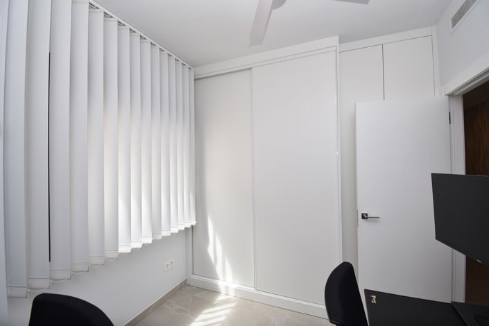 Image No.19-3 Bed Property for sale