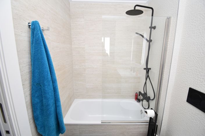 Image No.24-3 Bed Property for sale