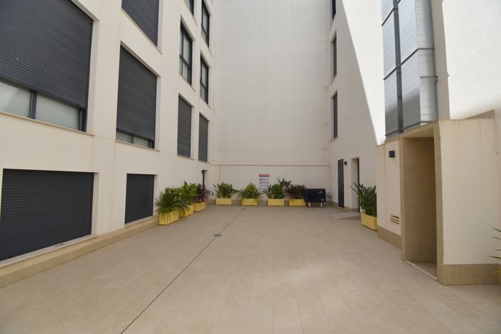 Image No.33-3 Bed Property for sale