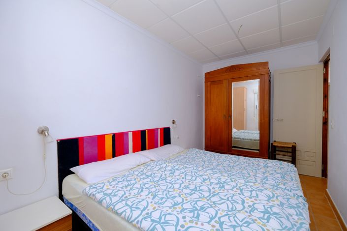 Image No.9-2 Bed Property for sale