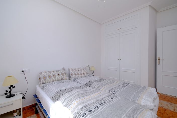 Image No.12-2 Bed Bungalow for sale